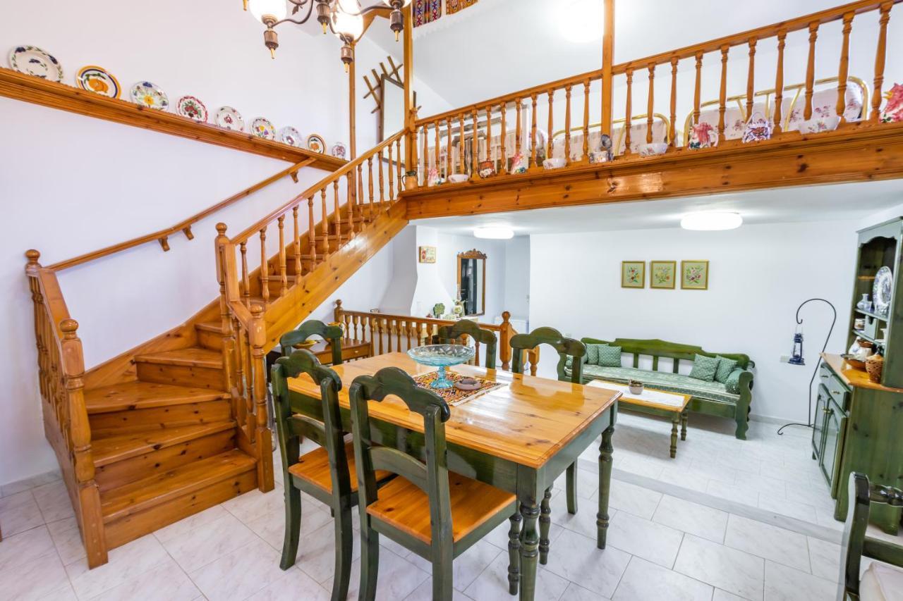 Mertonas Villa Kirá Panajá Kültér fotó